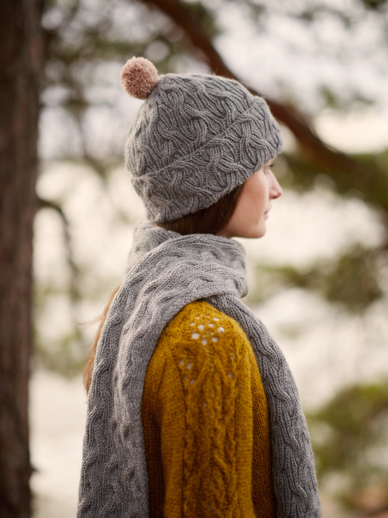 Entwined: Cables, Lace and Knitted Textures