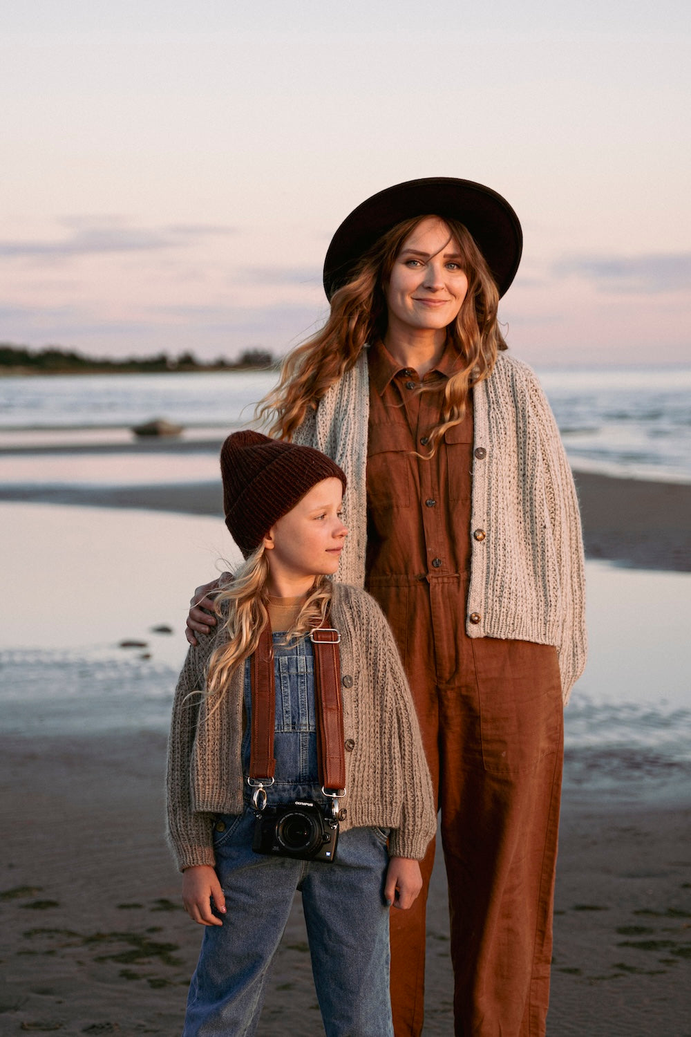 Unfolding Landscapes – 17 Knits for the Road