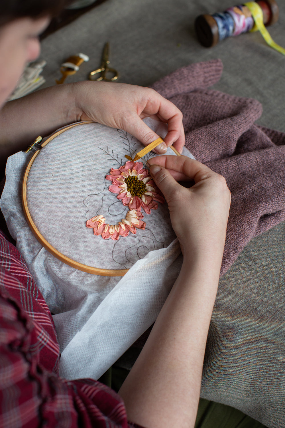 Embroidery on Knits, Judit Gummlich
